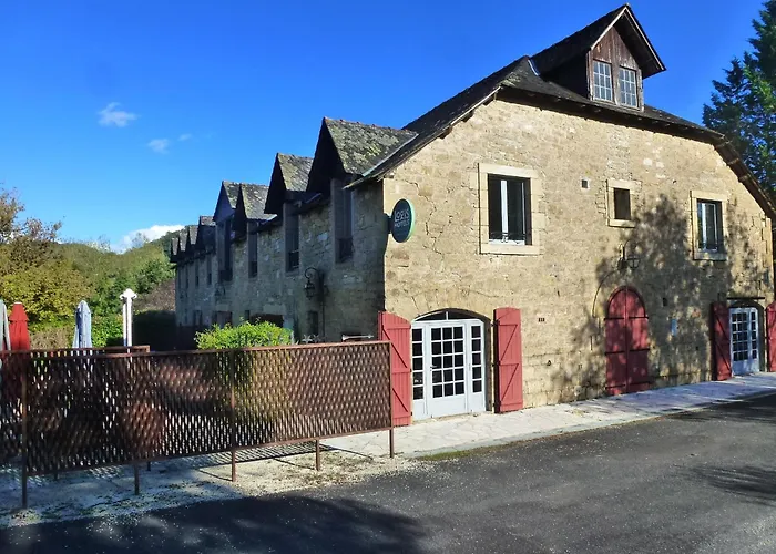 Logis De Cartassac ホテル 3*