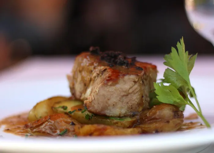 Logis De Cartassac ホテル