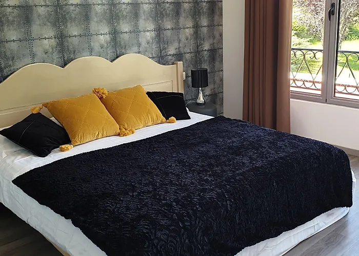 Logis De Cartassac 3*