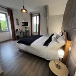 Logis De Cartassac Hotel 3*