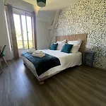 Logis De Cartassac Отель