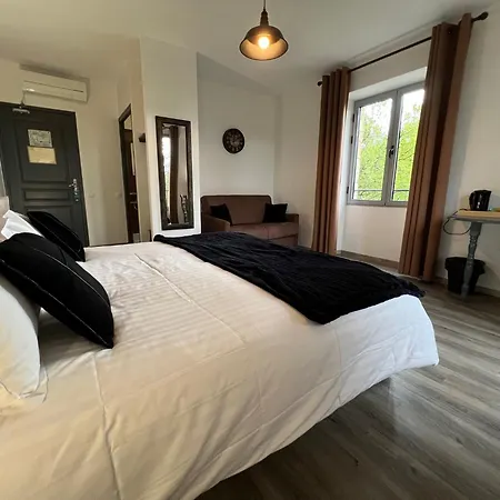 Hotel Logis De Cartassac