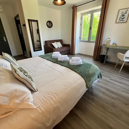 Отель Logis De Cartassac