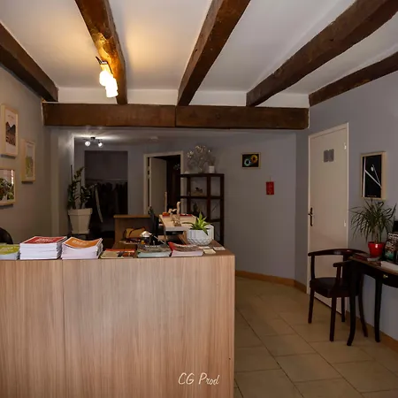 Hotel Logis De Cartassac